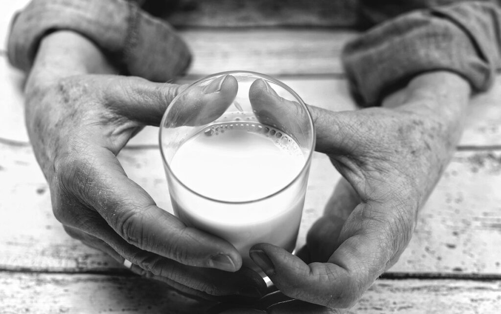 nutrient drinks for elderly