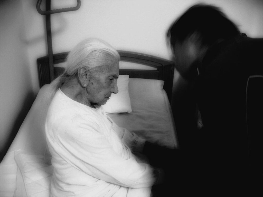 stages of dementia and care needs