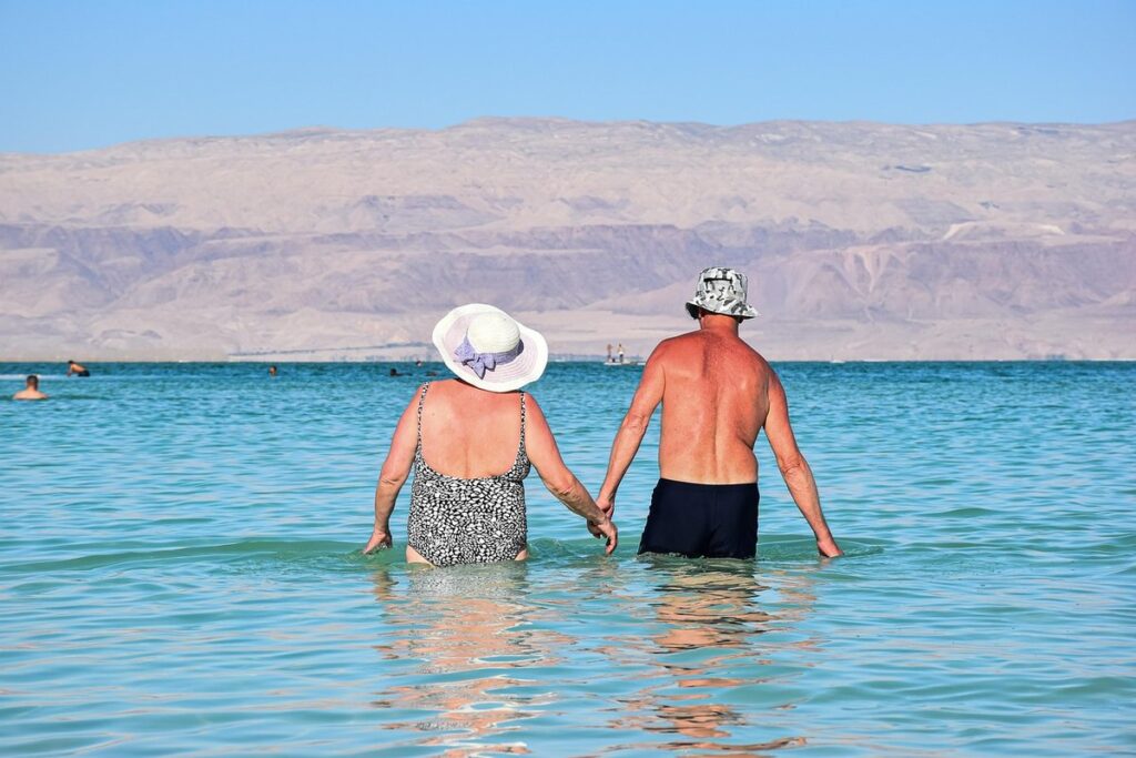 benefits of swimming for seniors