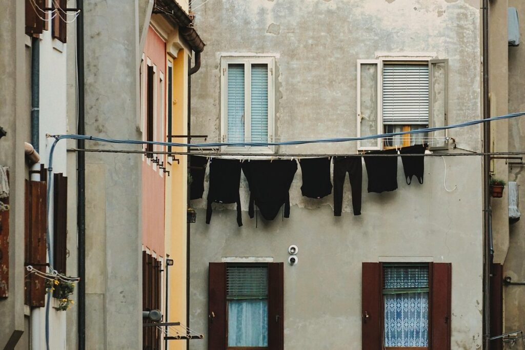 assisted living laundry services